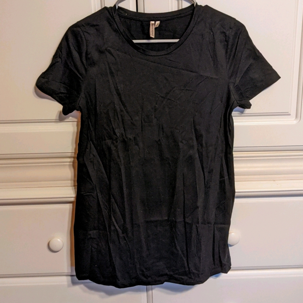Banana Republic Black Tshirt